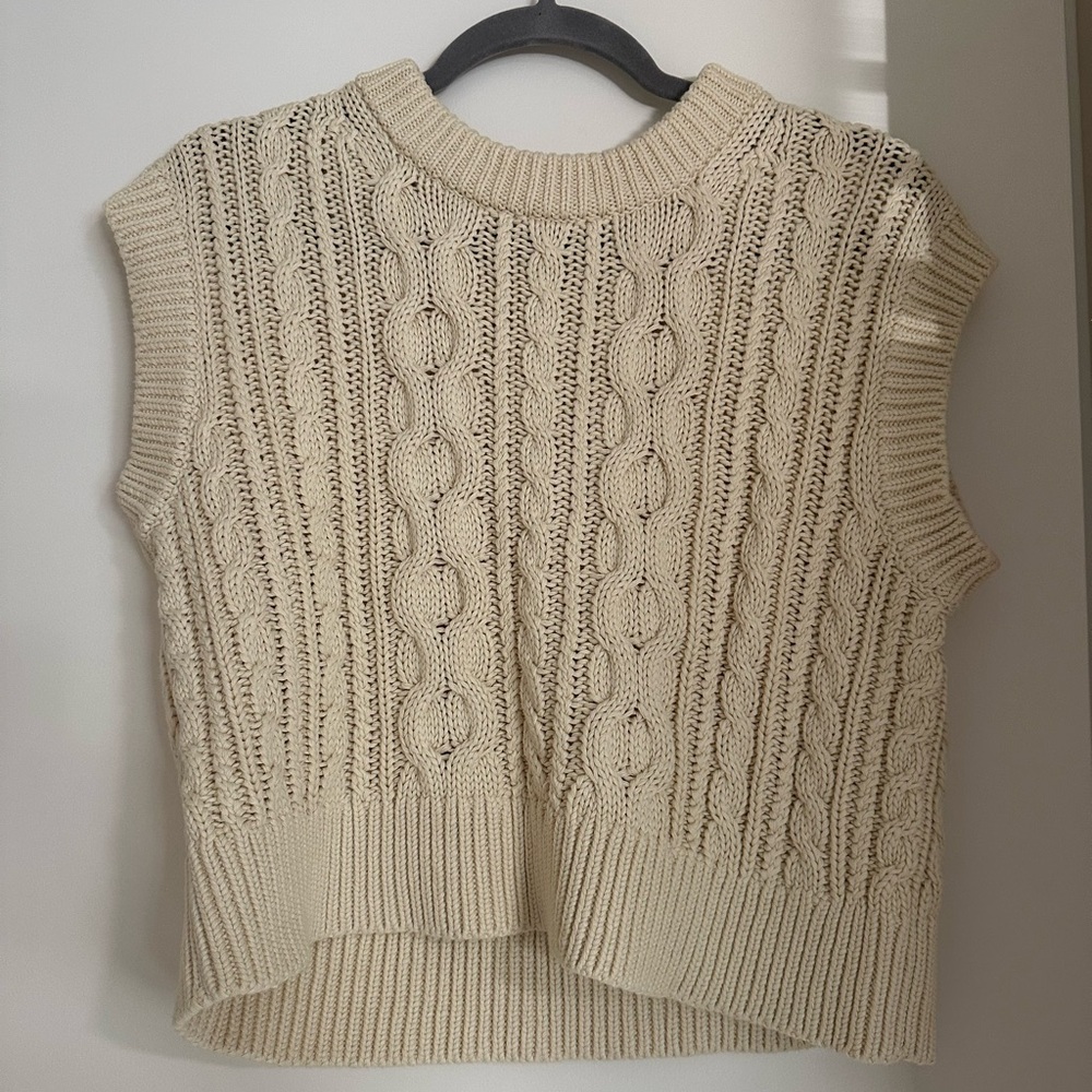 Velvet by Graham & Spencer Cream Crew Neck Cable Knit Sweater - Picture 4 of 6